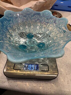 ✨ Vintage Blue Opalescent Glass Bowl – Scalloped Edge Floral (Footed) ✨